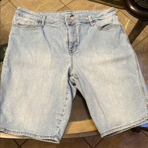 Gloria Vanderbilt Light Blue Jean Shorts